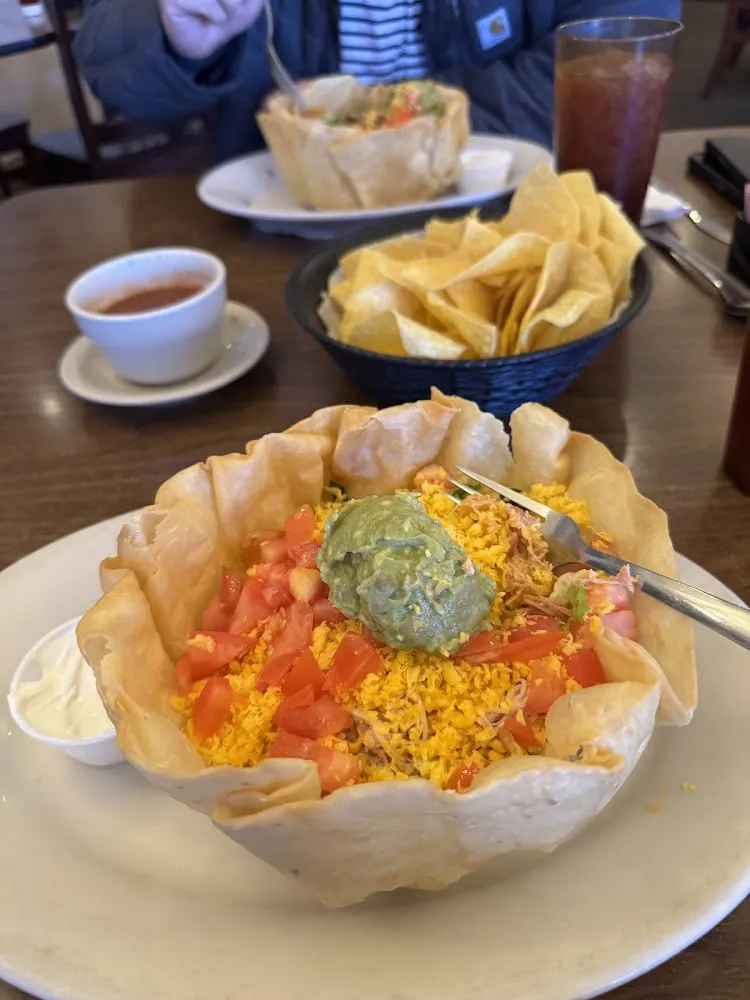 Taco Salad with Shredded Chicken